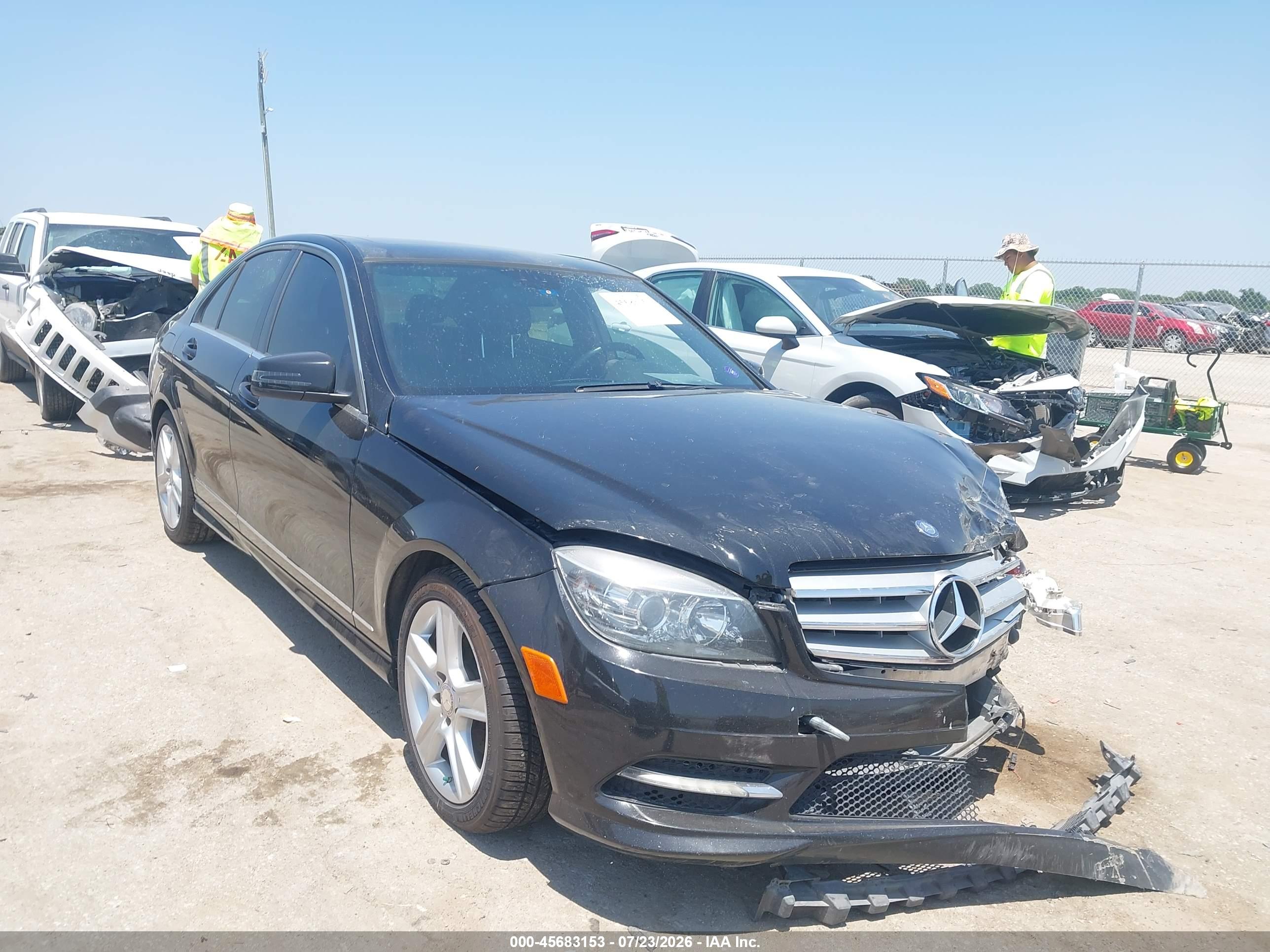 2011 MERCEDES-BENZ C 300 C300