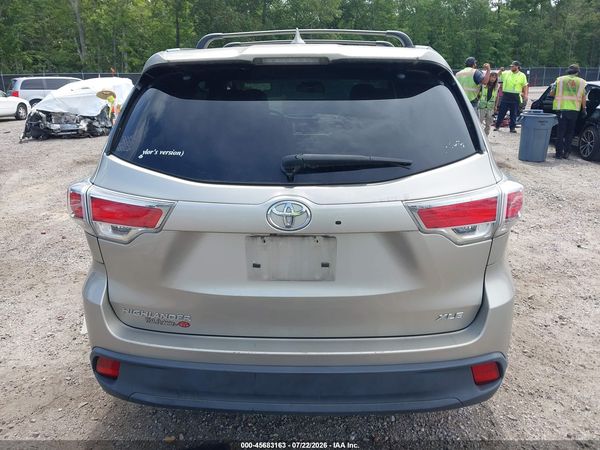 2016 TOYOTA HIGHLANDER XLE V6