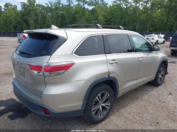 2016 TOYOTA HIGHLANDER XLE V6
