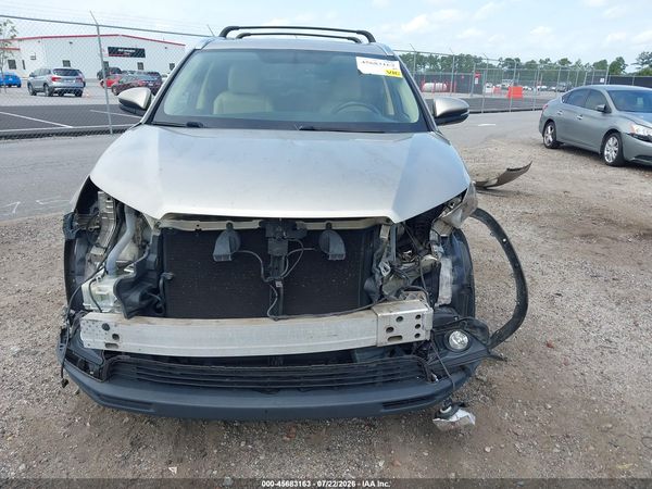 2016 TOYOTA HIGHLANDER XLE V6