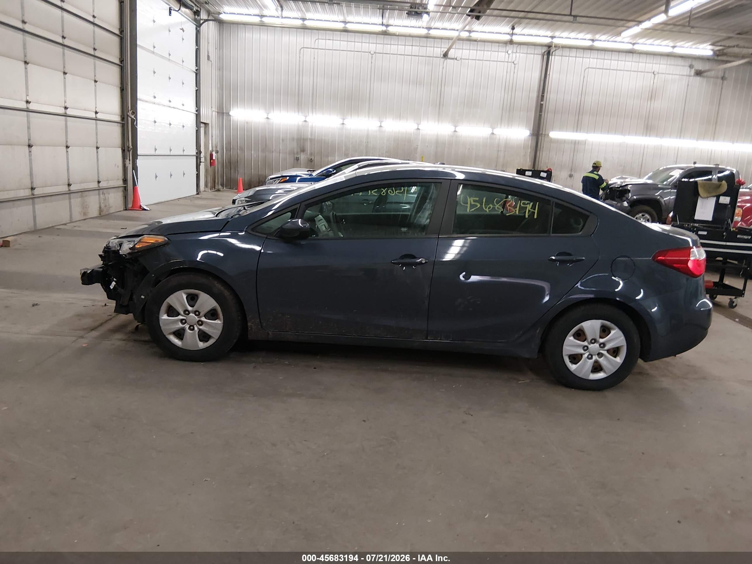 2016 KIA FORTE LX