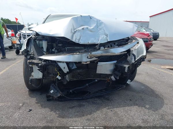 2017 KIA OPTIMA LX