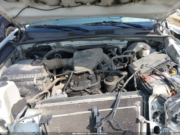 2016 TOYOTA TACOMA SR