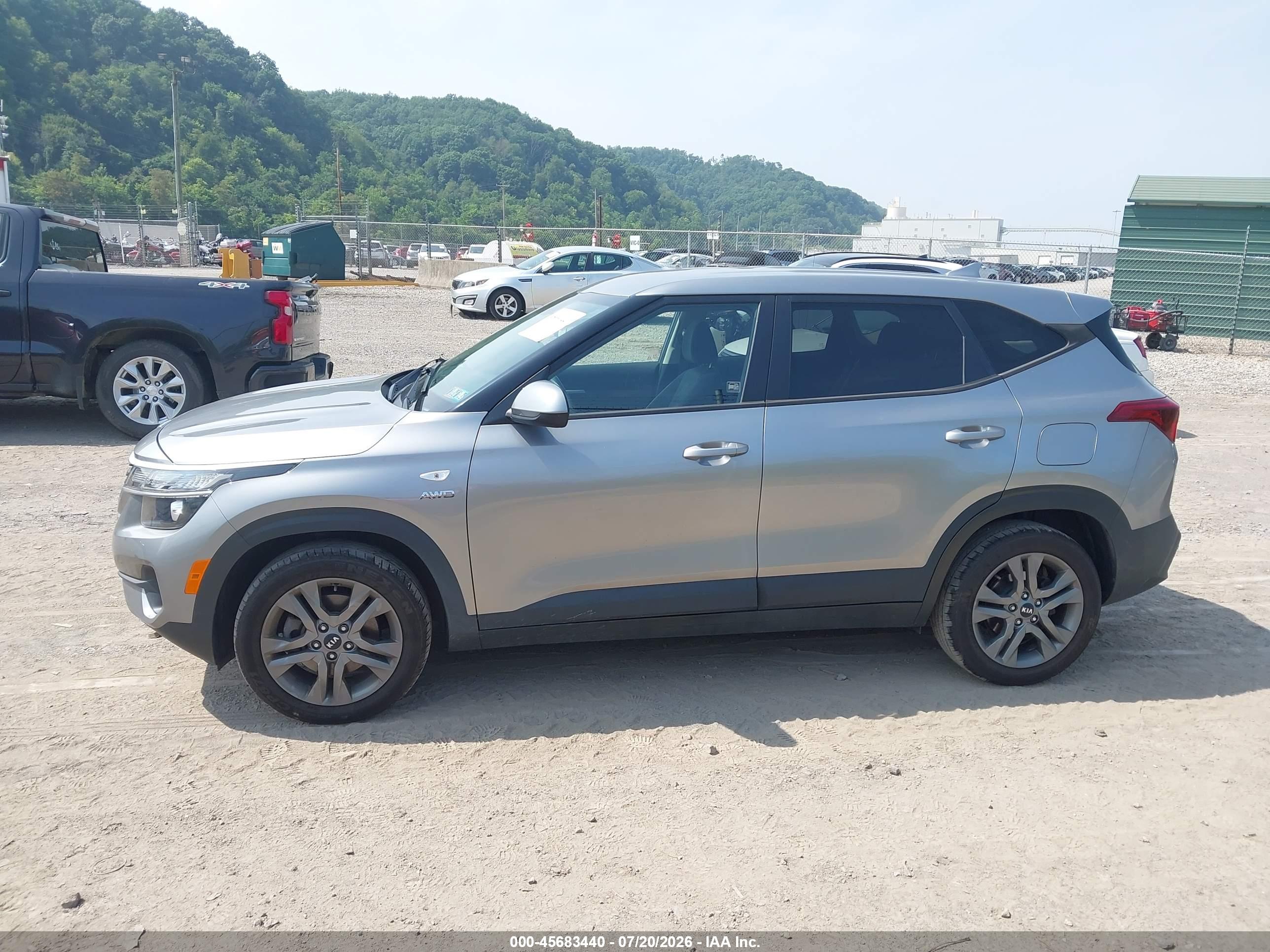 2021 KIA SELTOS LX