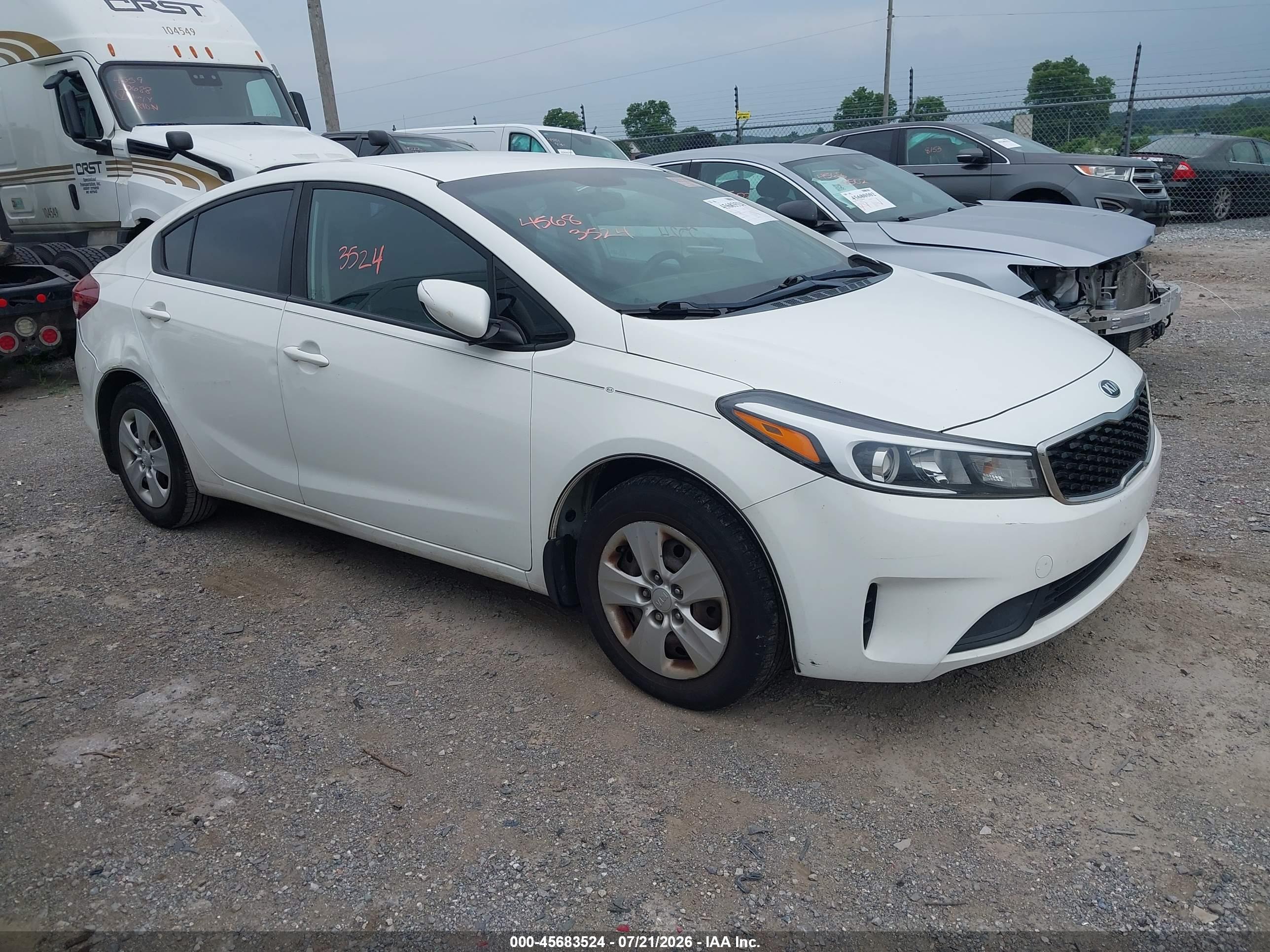 2017 KIA FORTE LX