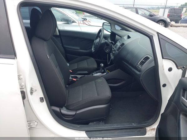 2017 KIA FORTE LX