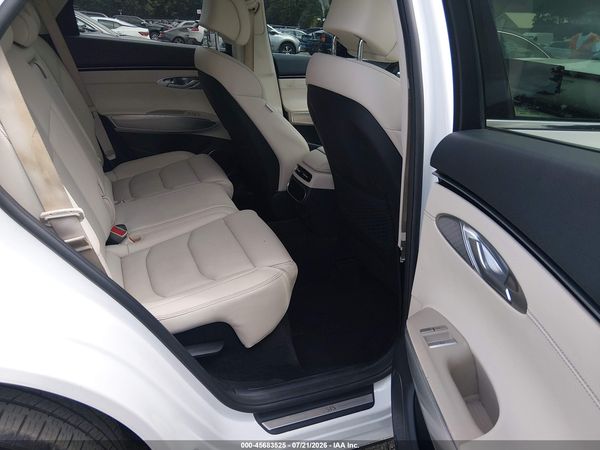 2022 GENESIS GV70 2.5T AWD
