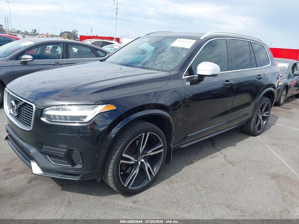 2017 VOLVO XC90 HYBRID T8 R-DESIGN