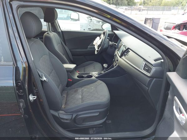 2019 KIA NIRO LX