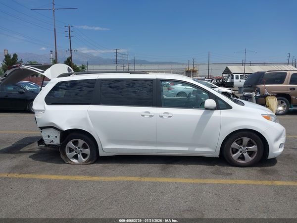 2017 TOYOTA SIENNA LE 8 PASSENGER