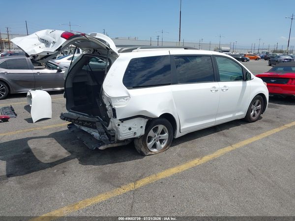 2017 TOYOTA SIENNA LE 8 PASSENGER