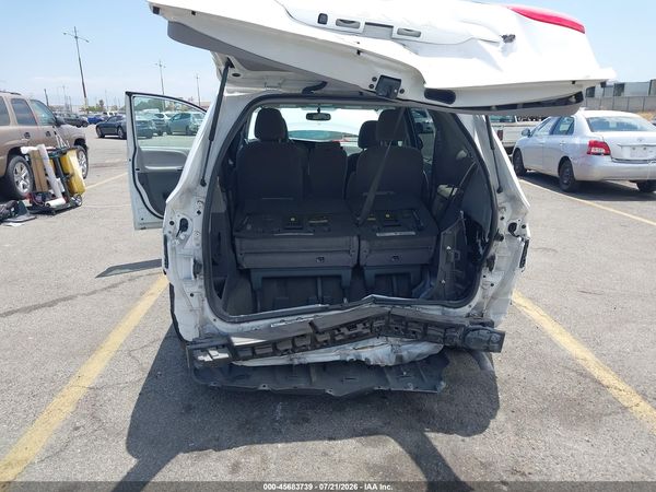 2017 TOYOTA SIENNA LE 8 PASSENGER