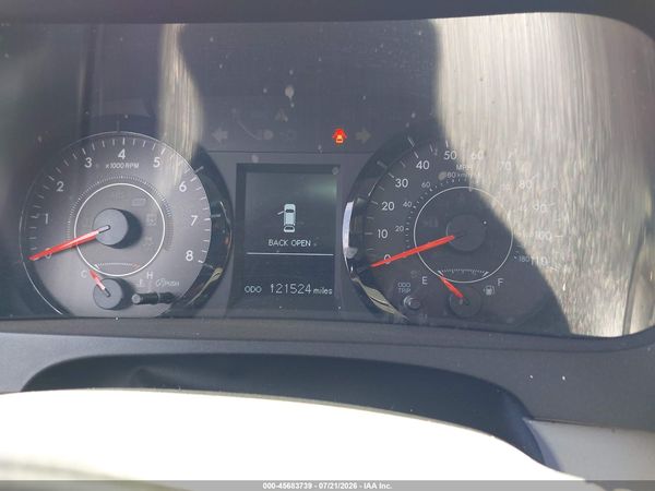 2017 TOYOTA SIENNA LE 8 PASSENGER