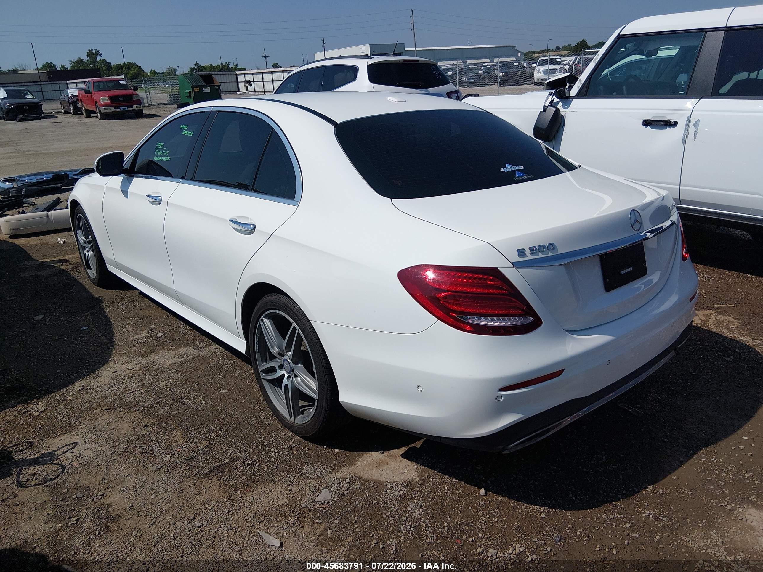 2017 MERCEDES-BENZ E 300 E300