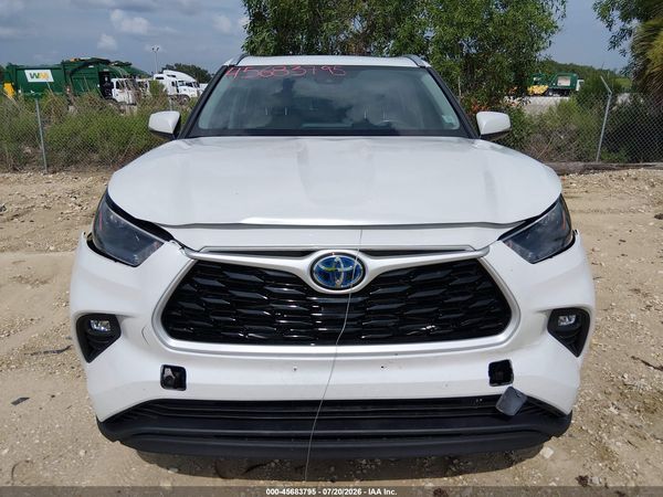 2022 TOYOTA HIGHLANDER