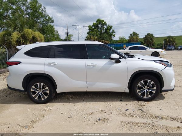 2022 TOYOTA HIGHLANDER