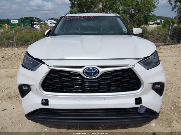 2022 TOYOTA HIGHLANDER
