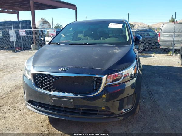 2017 KIA SEDONA LX
