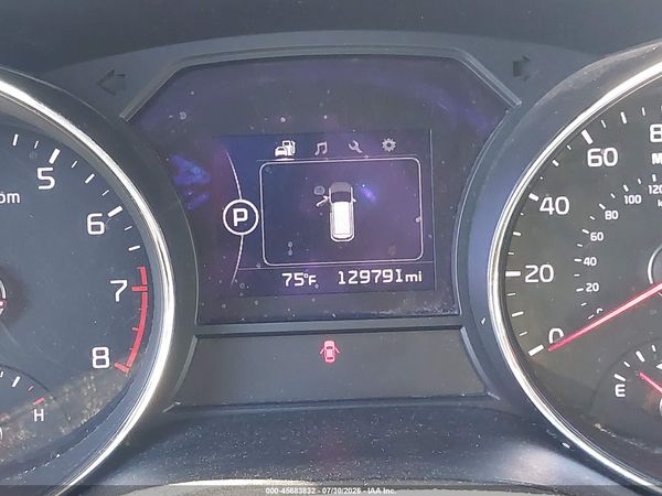 2017 KIA SEDONA LX