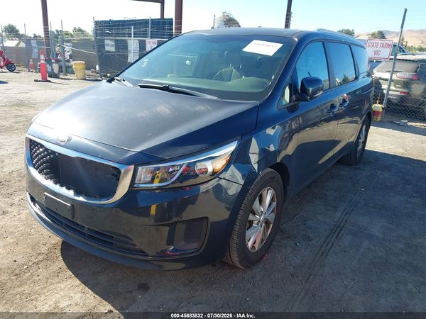 2017 KIA SEDONA LX