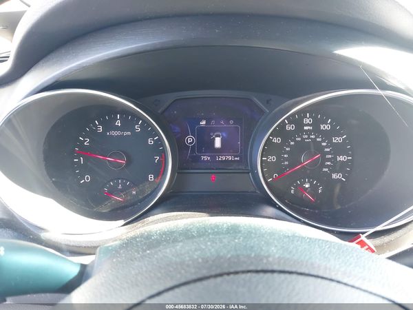 2017 KIA SEDONA LX
