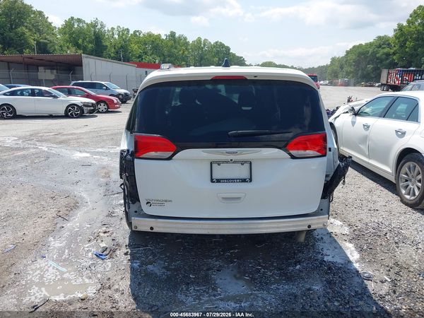 2020 CHRYSLER VOYAGER L
