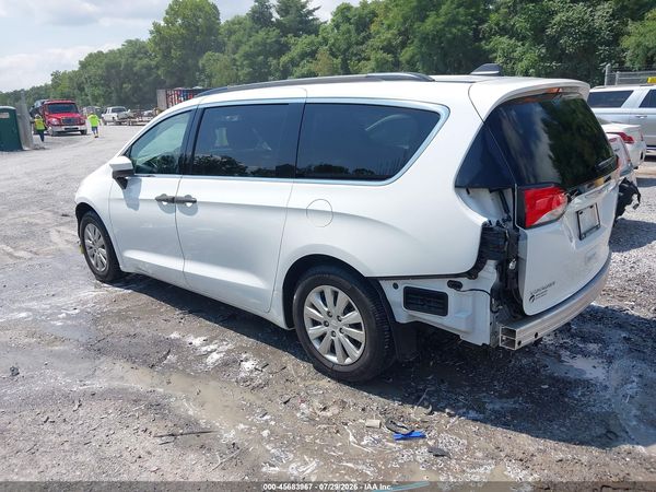 2020 CHRYSLER VOYAGER L