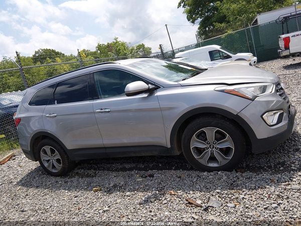 2016 HYUNDAI SANTA FE SE