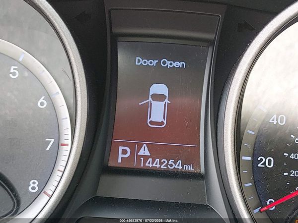 2016 HYUNDAI SANTA FE SE