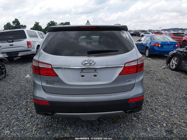 2016 HYUNDAI SANTA FE SE
