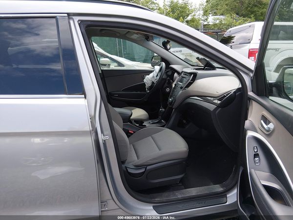2016 HYUNDAI SANTA FE SE