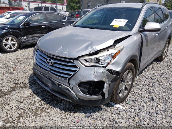 2016 HYUNDAI SANTA FE SE