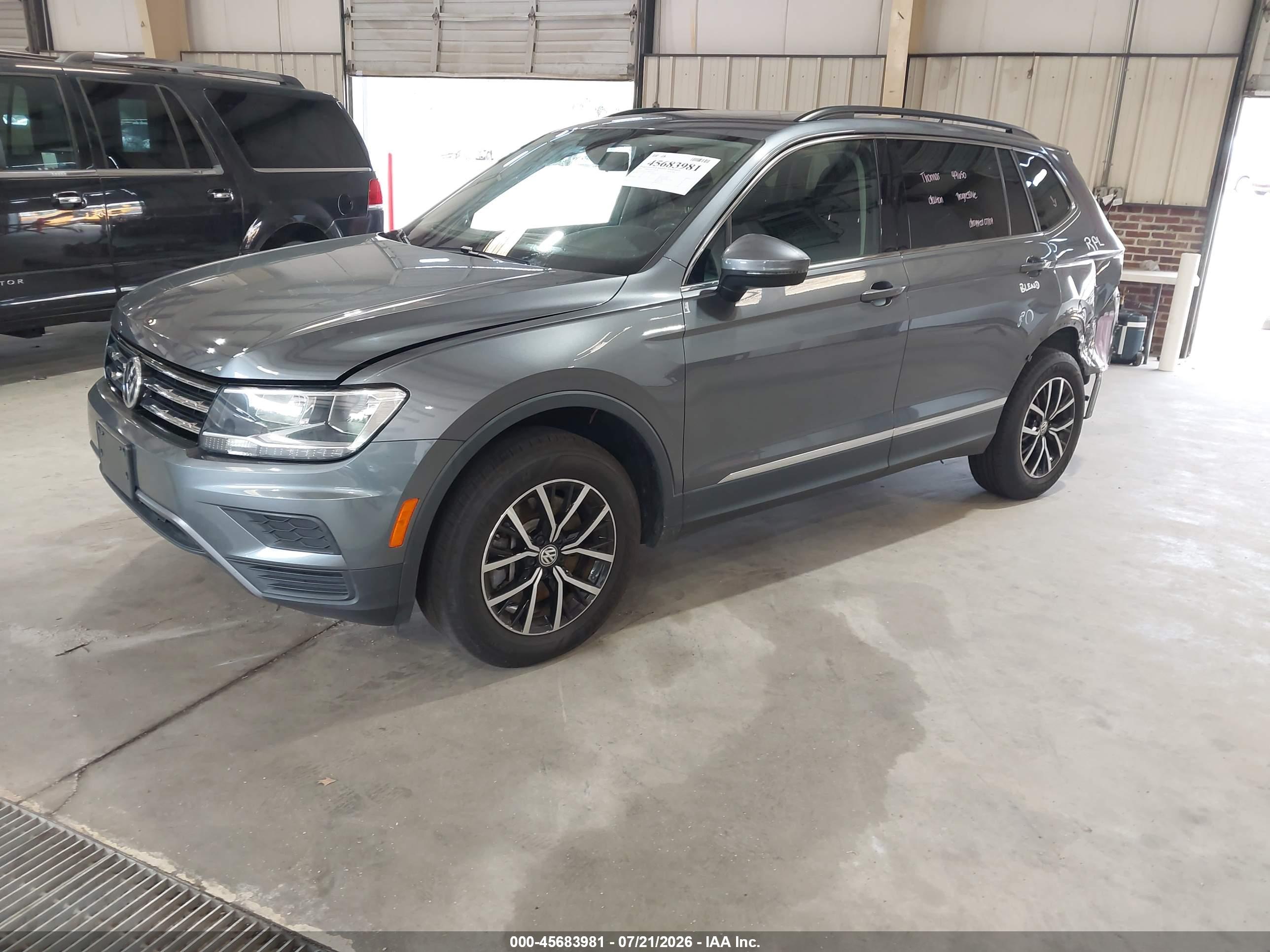 2021 VOLKSWAGEN TIGUAN — I2