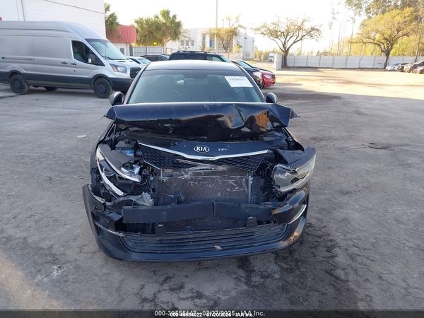 2016 KIA OPTIMA LX