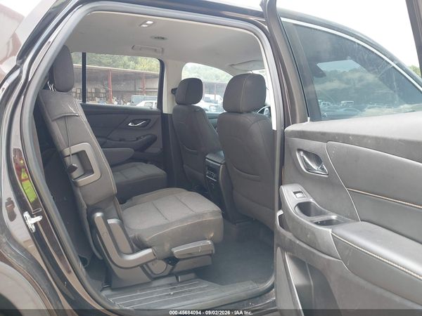 2018 CHEVROLET TRAVERSE 1LT — I8