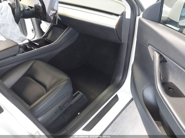2020 TESLA MODEL Y