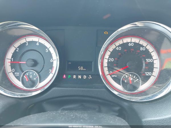 2015 DODGE GRAND CARAVAN SXT — I7