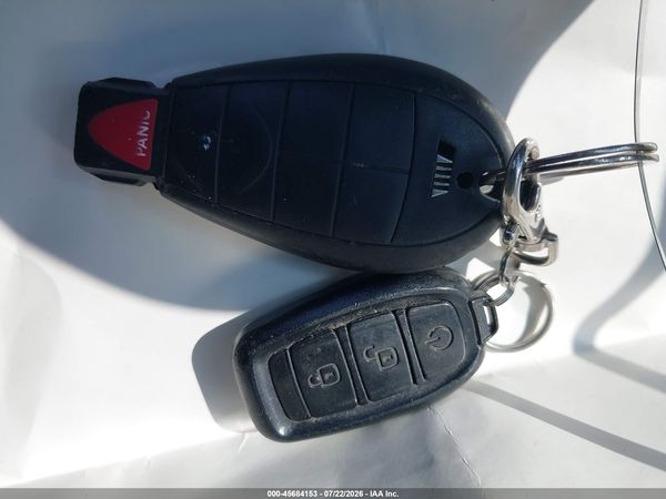 2015 DODGE GRAND CARAVAN SXT — I11