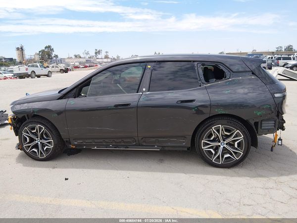 2025 BMW IX XDRIVE50