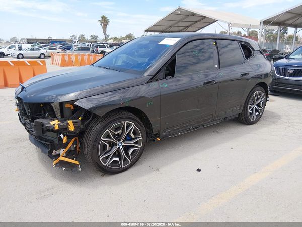 2025 BMW IX XDRIVE50