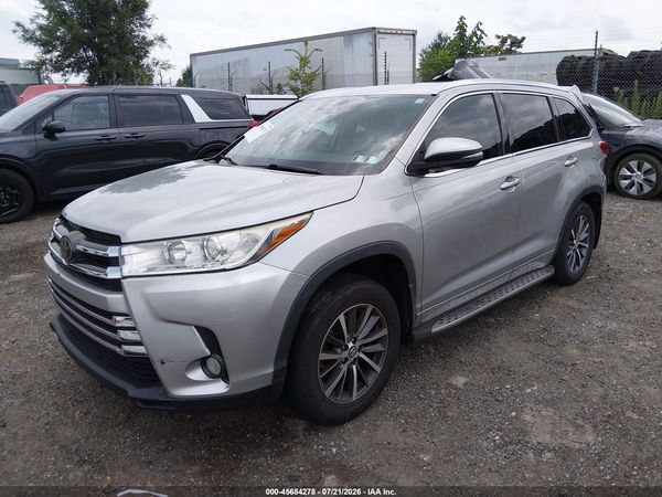 2018 TOYOTA HIGHLANDER XLE