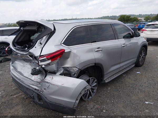 2018 TOYOTA HIGHLANDER XLE