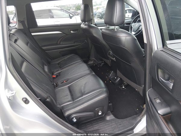 2018 TOYOTA HIGHLANDER XLE