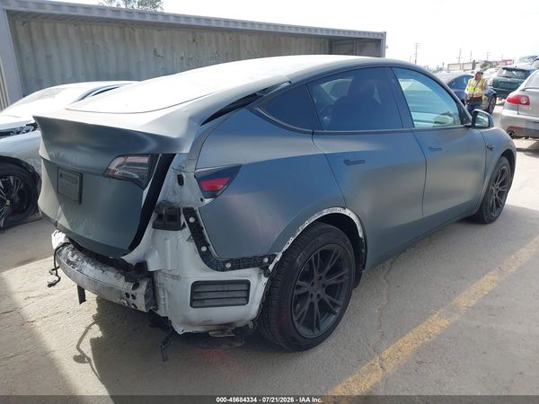 2020 TESLA MODEL Y