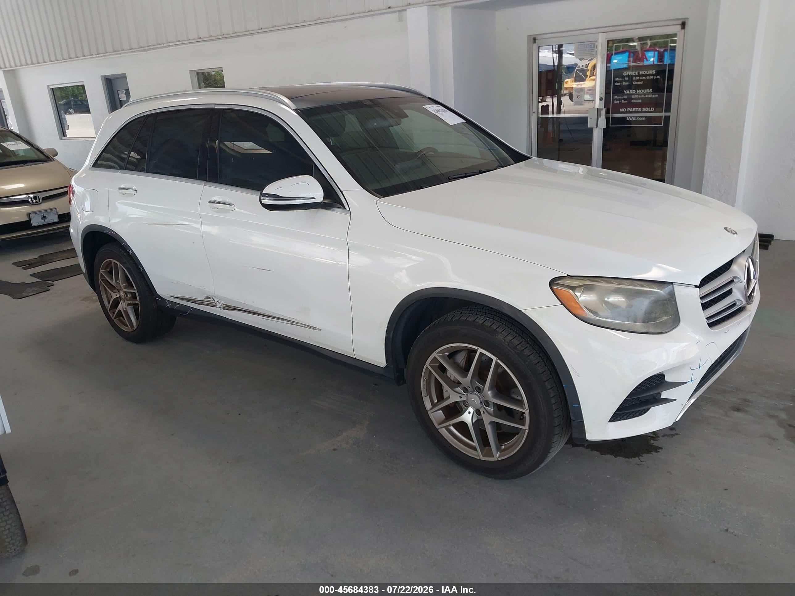 2016 MERCEDES-BENZ GLC 300 GLC300