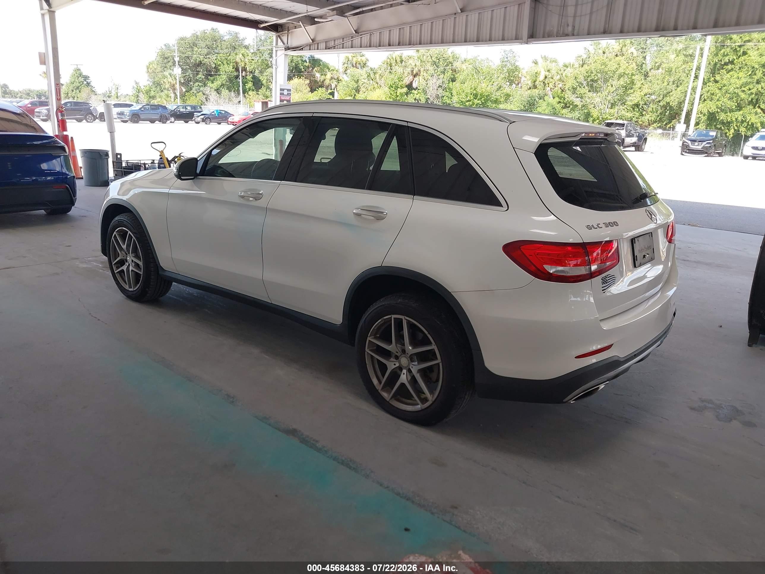 2016 MERCEDES-BENZ GLC 300 GLC300