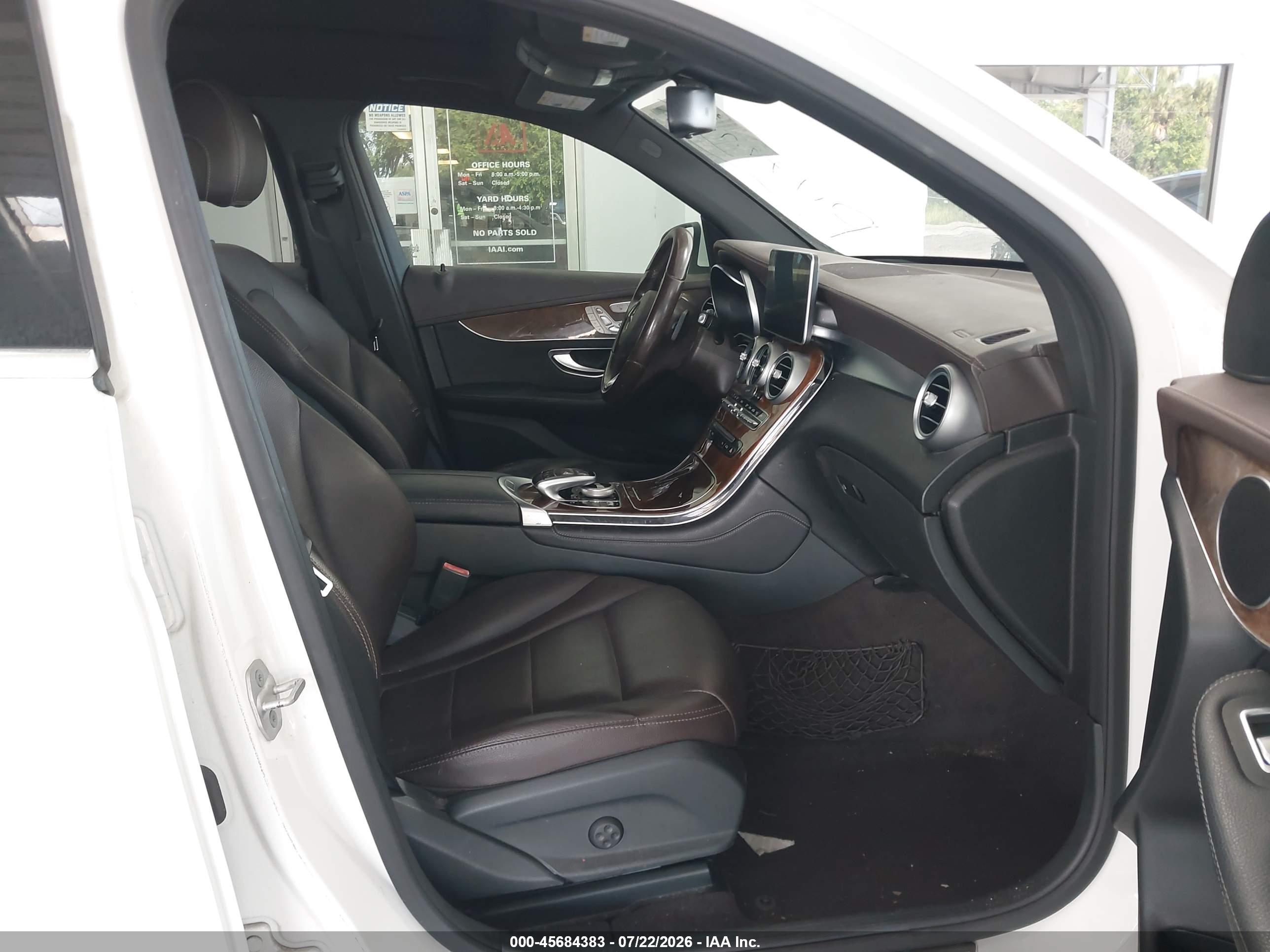 2016 MERCEDES-BENZ GLC 300 GLC300