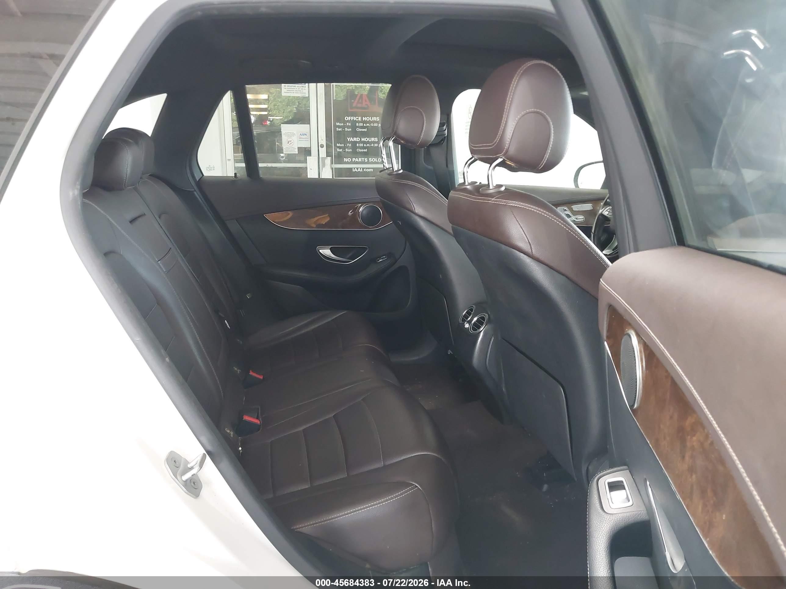 2016 MERCEDES-BENZ GLC 300 GLC300