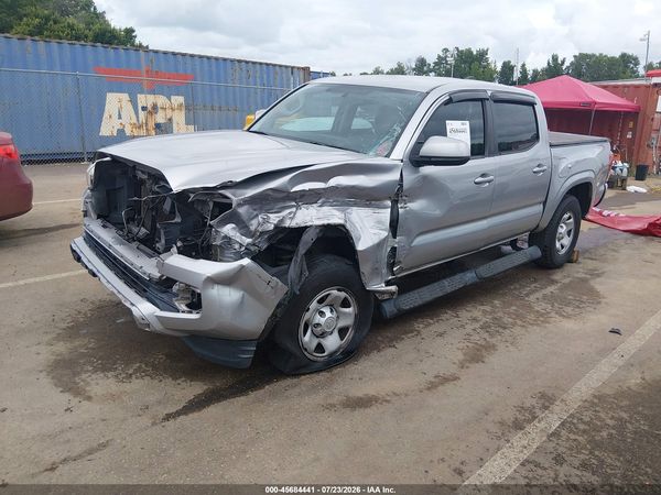 2016 TOYOTA TACOMA SR
