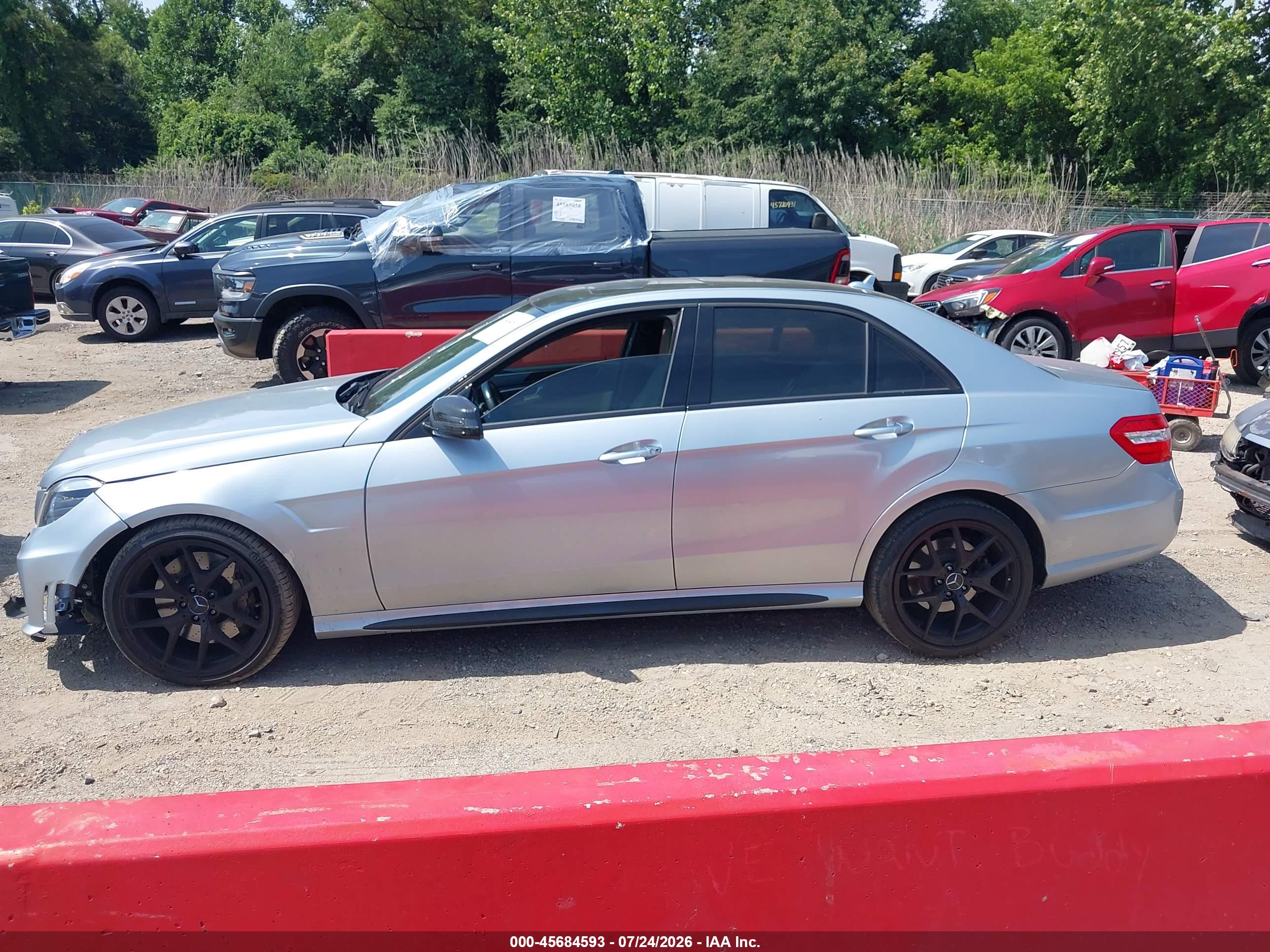 2013 MERCEDES-BENZ E 550 4MATIC